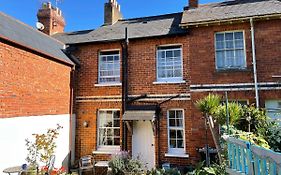 Seagulls Cottage In The Heart Of Exmouth